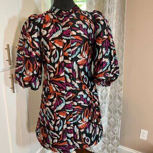 ESSENTIEL ANTWERP 12 42 Puff Mini Cure Dress